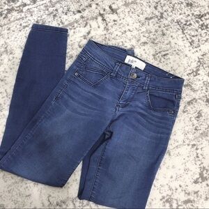 ⚡️Flash ⚡️Jagging Jean stretchy